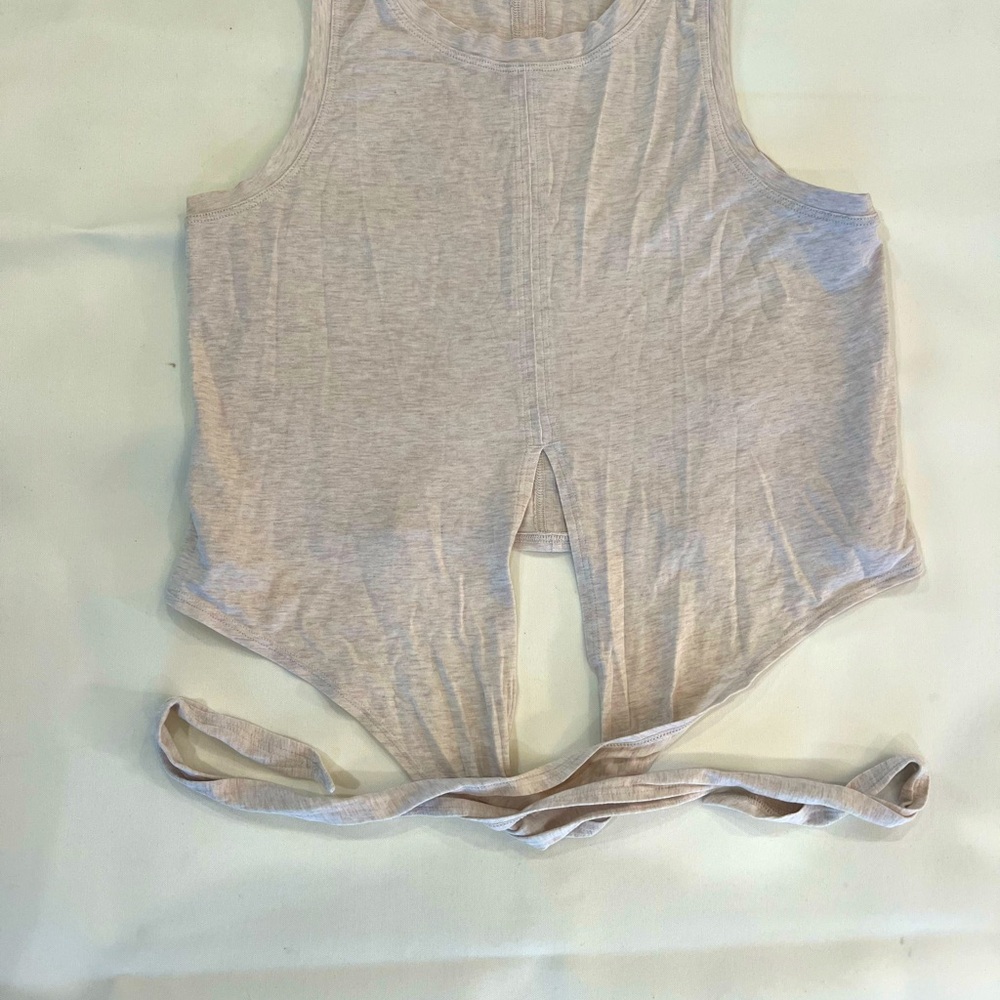 Lululemon crop top